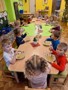 20d233f3-74d3-443e-90cb-8b1f8640ab5f