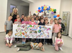 45f4c249-8733-4197-8670-38218b70733f