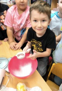 599301810_1270930401508233_957472487436561237_n