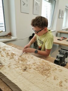 8eacb0d4-57ea-4e0b-a9d3-4d38995114fe