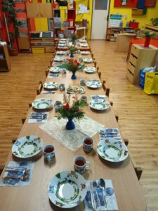 f7f5d8e4-5f13-42b7-9de6-42524be6c124